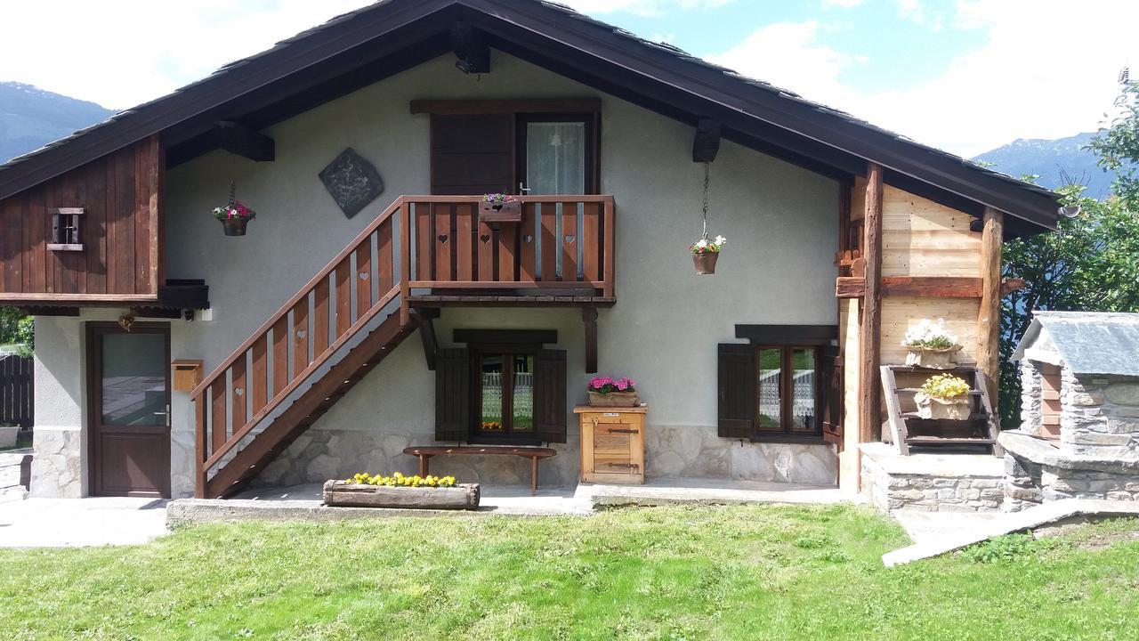 Maison Des Abeilles Vda Gressan N 0028 Exterior photo